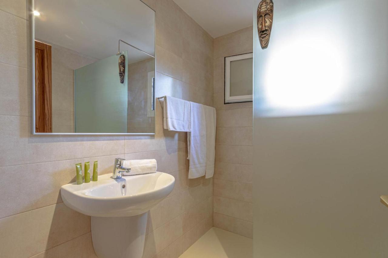 Pinos Altos 02 Apartman Cala de Sant Vicenc Kültér fotó